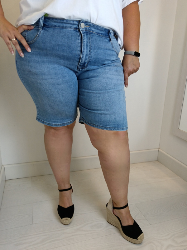 Pantalón corto